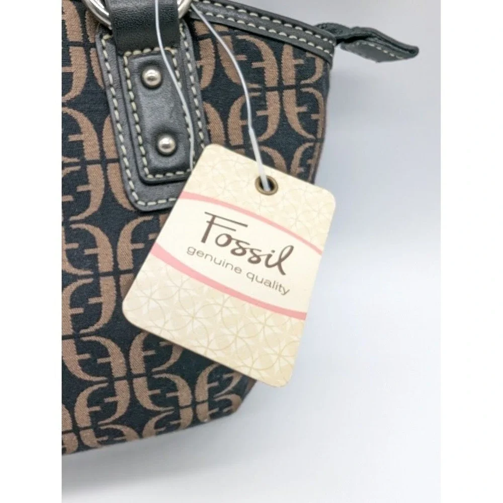 Fossil brand new